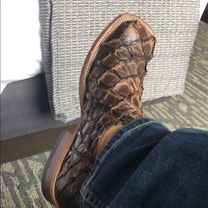 Meet your Posher, Blake